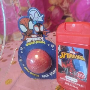 Marvel Spidey Bath Bomb and Hand Sanitizer Set - Red
